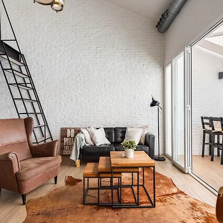 Apartment Agrupadas, Family With Amazing Location *